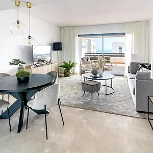 dj-modern-2-bedroom-apartment-close-to-beach.1costadelsol.com/
